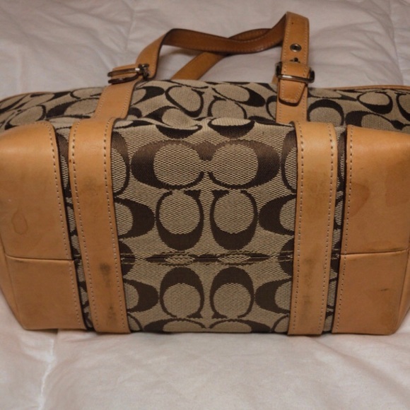 Authentic discontinued Coach mini purse - Picture 4 of 5